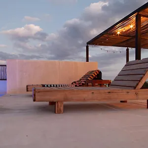 Aparthotel The Teodoro