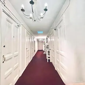 Otel Senate